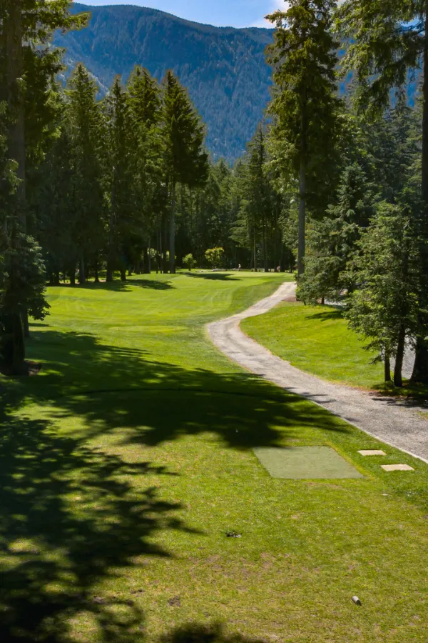 cultus-golf-club-hole-01